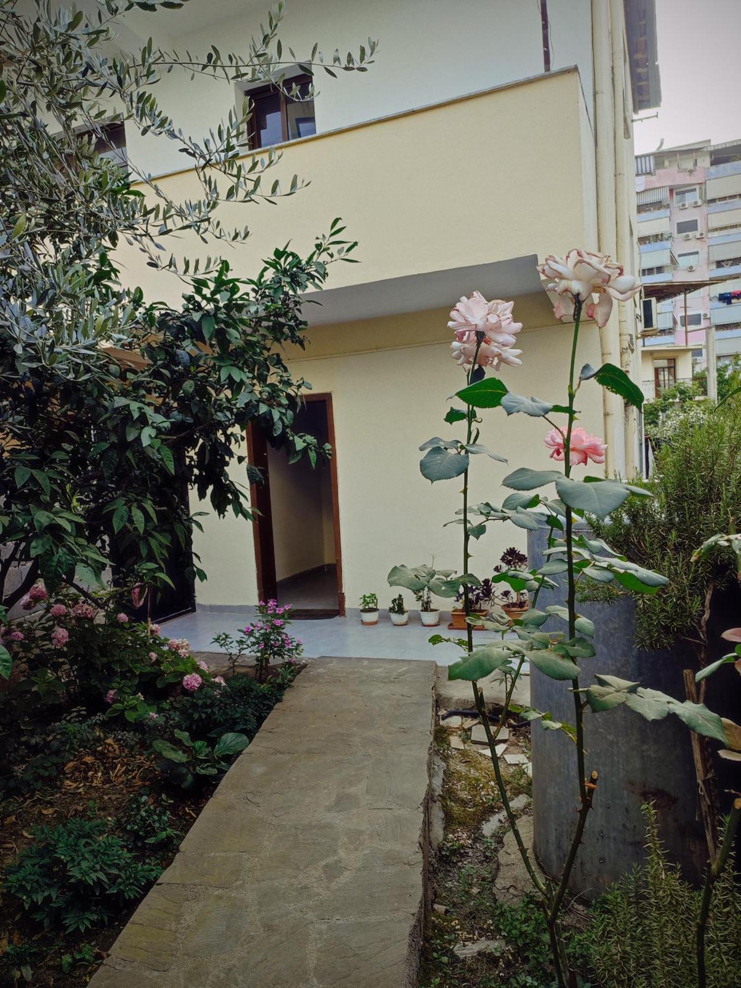 Rooms Xani Tirana Exterior photo
